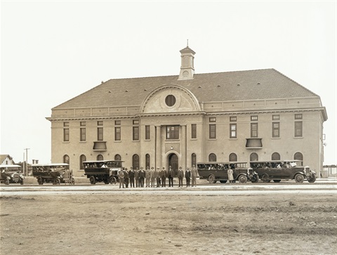 Town Hall, 1928